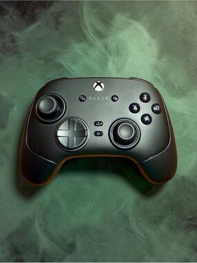 Razer Wolverine V3 Pro